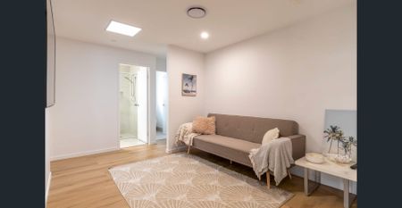 Stylish Home On Felder! - Photo 2