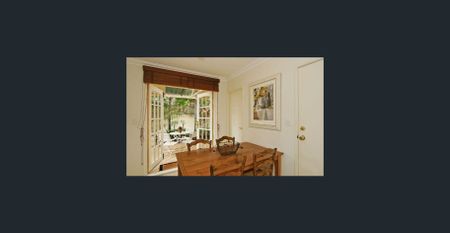 Beautifully Presented Townhouse in Prime Location – Must See! - Photo 4