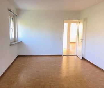 Wohnung an perfekte Lage in Zürich Seebach - befristet bis 31.03.2028 - Foto 1