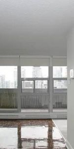 Dec -Jan 1 ❤Unfurnished studio with balcony ALL INCL 1 month FREE - Photo 3