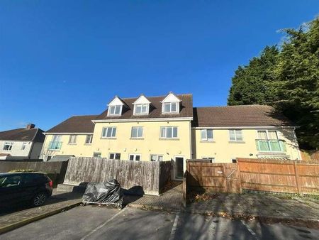 Flat, Rose Court, A Lower Hanham Road, Hanham, Bristol, BS15 - Photo 3