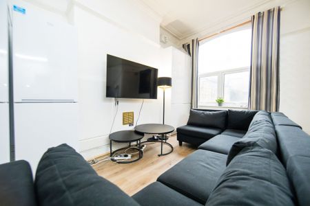 a Bainbrigge Road, Headingley, Leeds - Photo 2