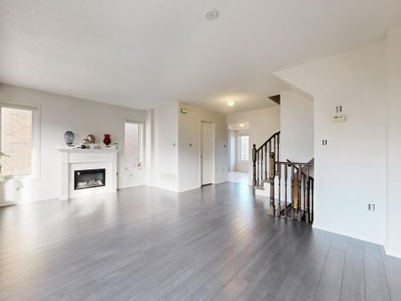 For Lease - 806 Audley Road, Ajax, Ontario - Photo 3