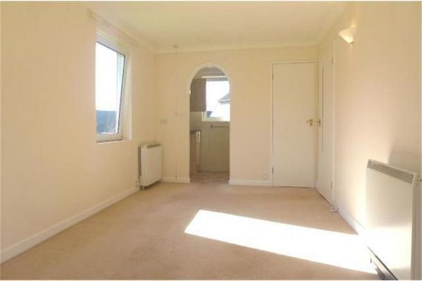 1 bedroom retirement property to rent - Photo 1