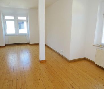 Familienfreundliche 4 Zimmer in Zwickau zu vermieten ! - Photo 1