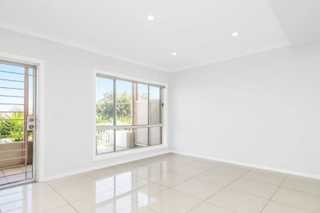 Stunning Family Home With Sweeping Views - Photo 2