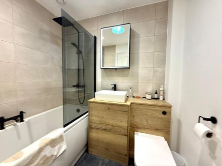 2 bedroom terraced house to rent - Photo 2