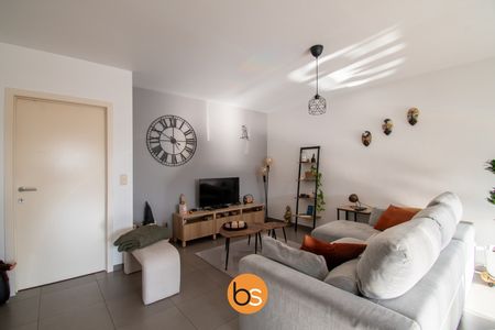 Recent tweeslaapkamerappartement in het centrum van Wielsbeke - Photo 4