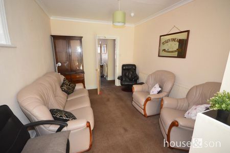 5 bedroom detached house to rent - Photo 2