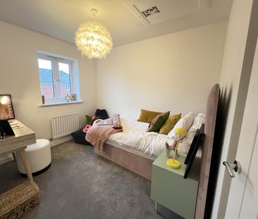 3 bedroom semi-detached house to rent - Photo 2