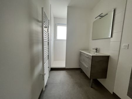 Location Maison 5 pièces 116m² PONT ST MARTIN 44860 - Photo 5