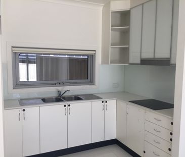 Modern Cosy Granny Flat - Photo 1