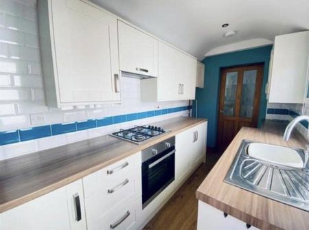 Belvoir Road, Coalville - Photo 2