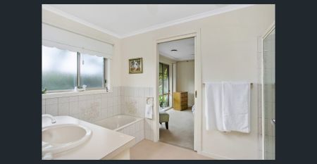 Spacious Family Home for Rent - Photo 4