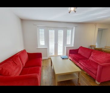 5 Bed End Terrace, Friars Court, NG7 - Photo 3