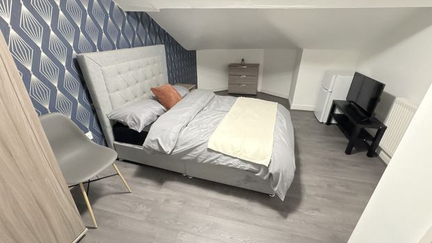 Bow Lane, Preston - Photo 1