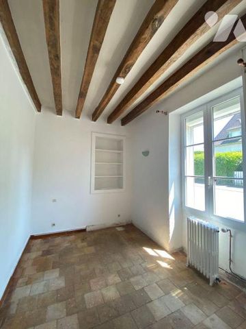 BEAUMONT LES AUTELS (28480), maison familiale à louer : AU rez-de-chaussée : entrée sur vér... - Photo 4