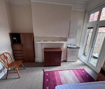 4 bedroom house share to rent - Photo 3
