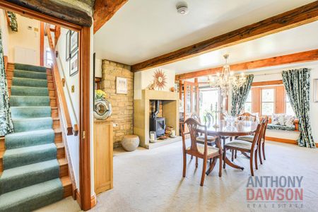 4 bedroom detached house to rent - Photo 2