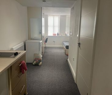 Studio Flat, Pall Mall, L3 - Photo 1