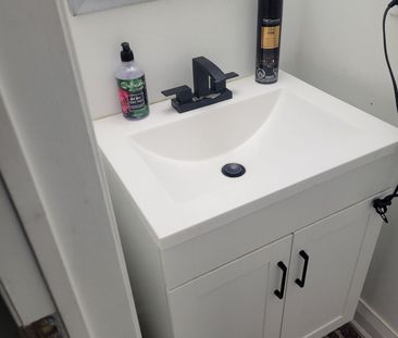 For Lease - 3 Fairbank Court Unit# Upper, Brampton, Ontario - Photo 6