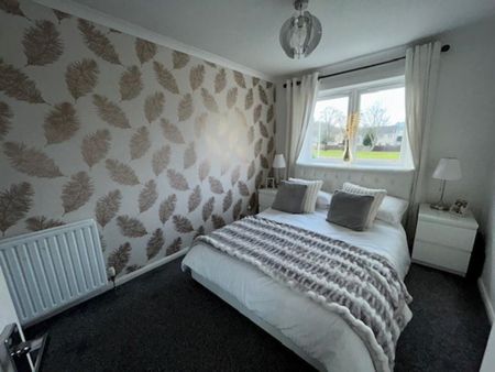 3 bedroom semi-detached house to rent - Photo 4