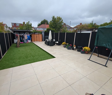 1 bedroom in a house share to rent - Photo 1