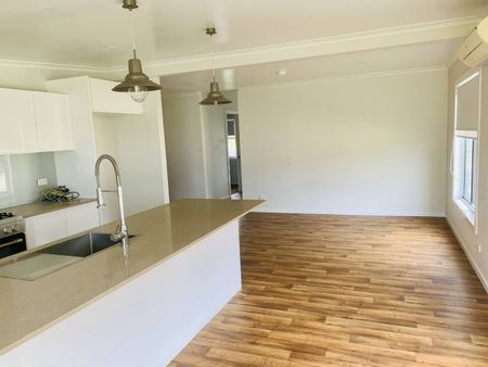 Cottage style home - Photo 4