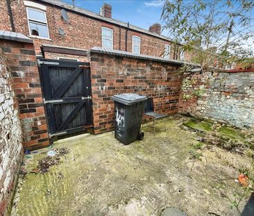 4 bedroom terraced house to rent - Photo 2