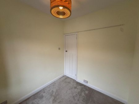 Hall Avenue, Altrincham, Trafford, WA15 - Photo 3