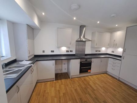 3 bedroom semi-detached house to rent - Photo 2