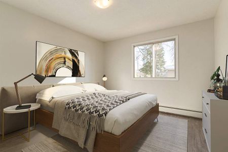 Renovated Suite - 1 Bedroom - Photo 2