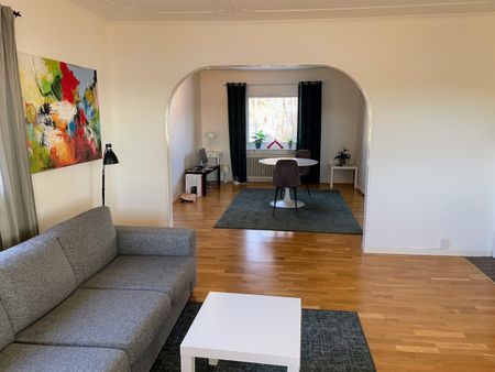 3:a med balkong i solläge - Foto 4