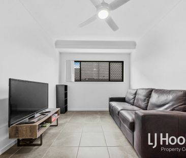 Modern Family Home with Side Access - Photo 3