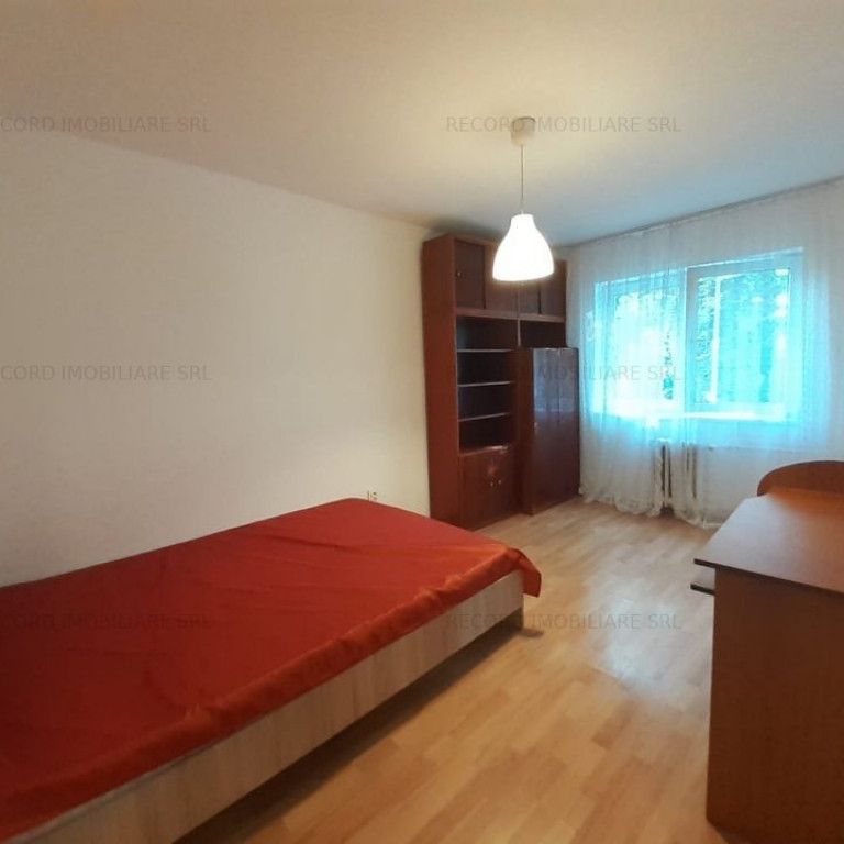Garsoniera etaj 1 zona Primaverii cartier Manastur - Fotografie 1