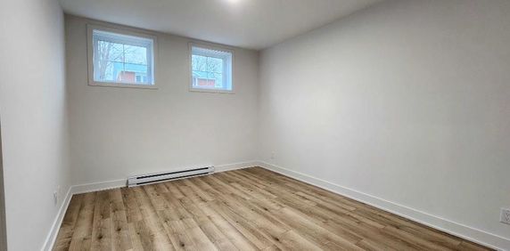 Brière - CONDO 4 1/2 NEUF ** ANIMAUX PERMIS - Photo 2