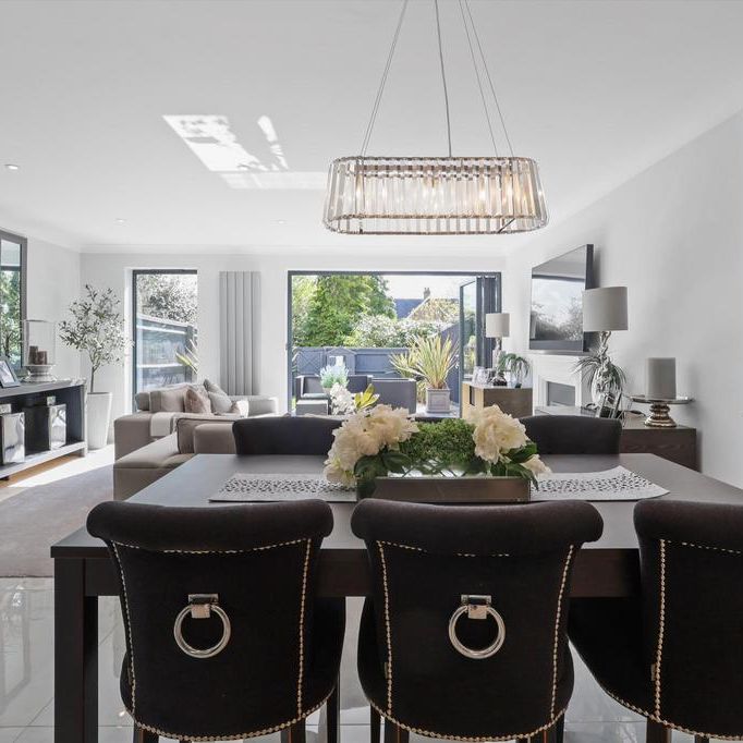 2 bedroom terraced house to rent - Photo 1