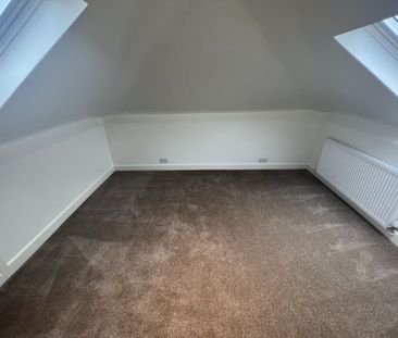 3 Bedroom Bungalow - Photo 2