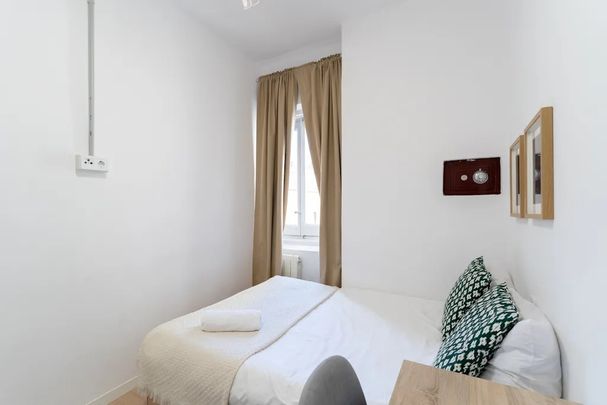 Calle del Conde de Aranda, Madrid, Community of Madrid 28001 - Photo 1