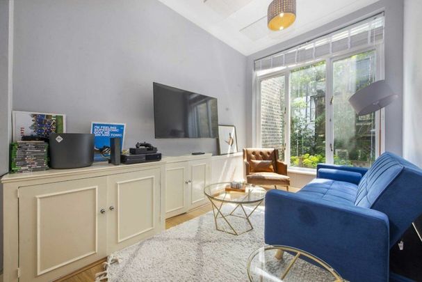 Gloucester Walk, Kensington, W8 - Photo 1