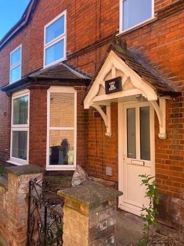 3 bedroom terraced house to rent - Photo 2