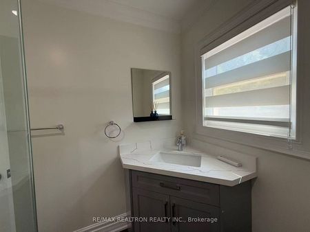 For Lease - 502 Palmer Avenue Unit# Upper 2 Bedrooms, Richmond Hill, Ontario - Photo 3