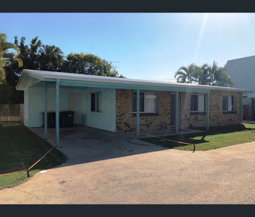 2/7 Holland Street, West Mackay, Qld 4740 - Photo 3