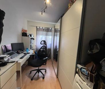 Schöne Vierzimmerwohnung mit Balkon. - Photo 1