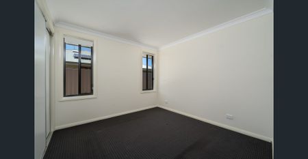 MODERN & LOW-MAINTENANCE LIVING IN PRIME NORTH HILL LOCATION - Photo 2