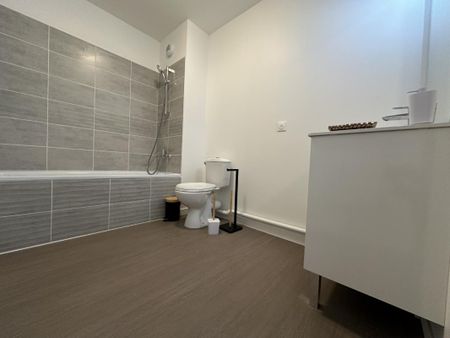 Location Appartement 2 pièces Meublé 41m² LUISANT 28600 - Photo 2