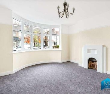 Lincoln Crescent, Enfield, EN1 - Photo 4