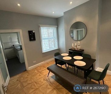 3 bedroom detached house to rent - Photo 3