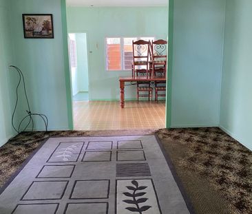 SPACIOUS THREE-BEDROOM HOME - Photo 2