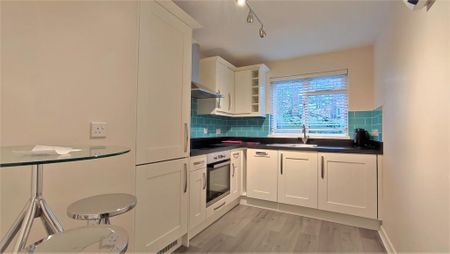 2 bedroom apartment to rent - Photo 3